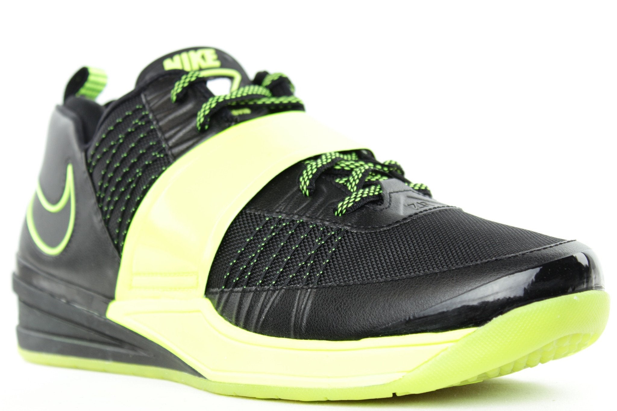 NIKE ZOOM REVIS - VOLT - DAC57029-5048-4AAD-AC71-F8A283C62C7AF49502E7-4278-4DA1-99F8-4870C33FB2F7