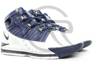 AIR LEBRON 3 (GS) - NAVY - IMG_0479_911ed4dc-3a24-47f7-a44f-69c916700c02