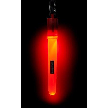 SUPREME - NIGHT LITE KEYCHAIN - NIGHT3