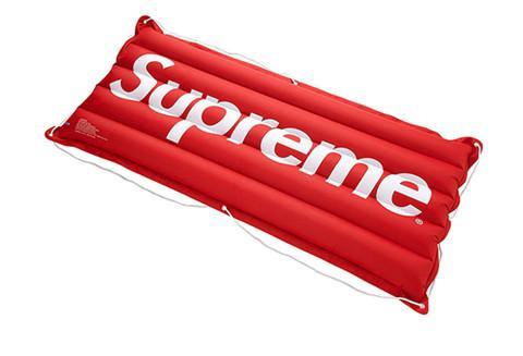 SUPREME - INFLATABLE RAFT - SupremeInflatableRaft_grande_e05a6c98-98a6-4406-8a3c-409b8bf1bb49