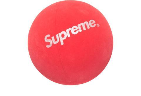 SUPREME - SKY BOUNCE BALL (RED) - SupremeSkyBounceBallRed_grande_7c1d8e89-985d-4bd0-90cf-727b796db269