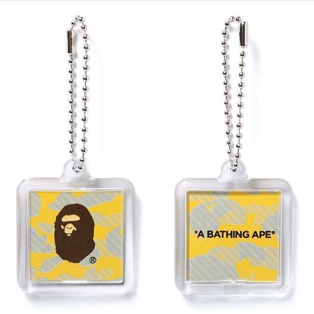 BAPE - REFLECTIVE CAMO KEYCHAIN (YELLOW) - bape_reflection_camo_keychain_1515734915_ef25343f